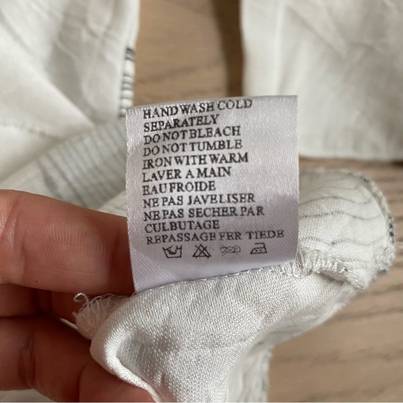 MINKAS Black/White Blouse, Asymmetrical Hem, Women’s (US M) - Picture 8 of 8